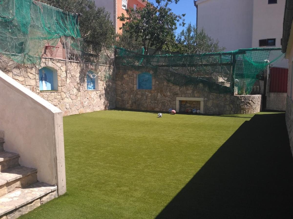 Apartment Igraliste Mirakul Seget Vranjica Buitenkant foto
